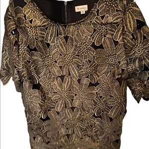 Gorgeous top size medium pre loved